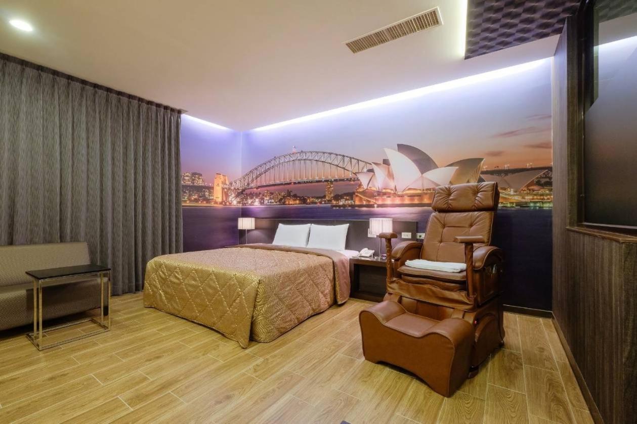 Foxdou Business Motel Đài Nam Ngoại thất bức ảnh